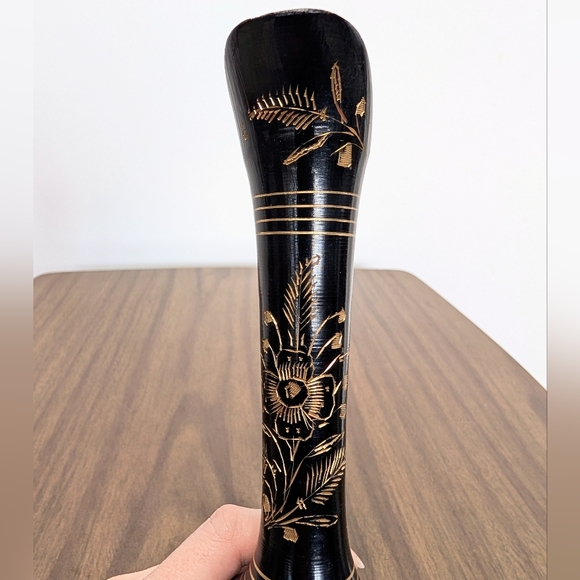 Vintage Black Enameled Etched Gold Tone Brass Pitcher Vase Floral Design - Picture 11 of 13